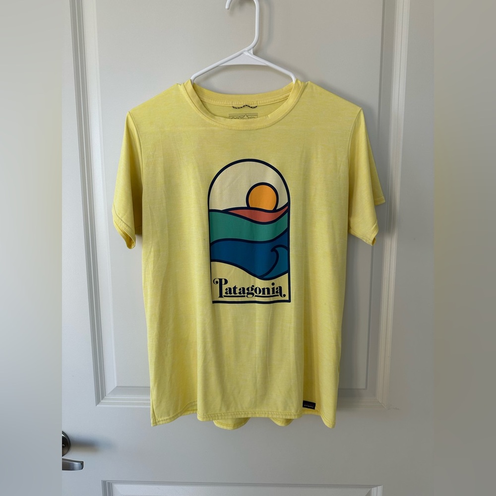 Patagonia capilene cool daily UV tshirt size M